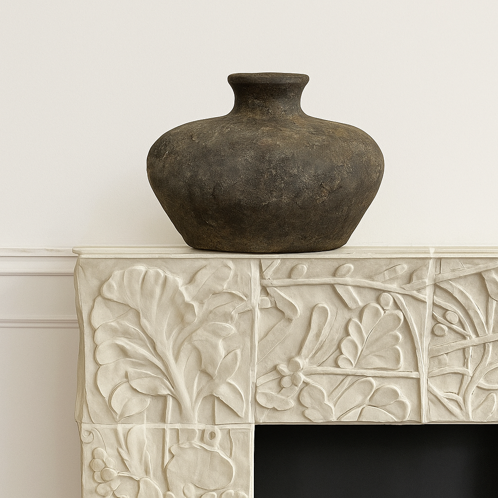 Rana Vase